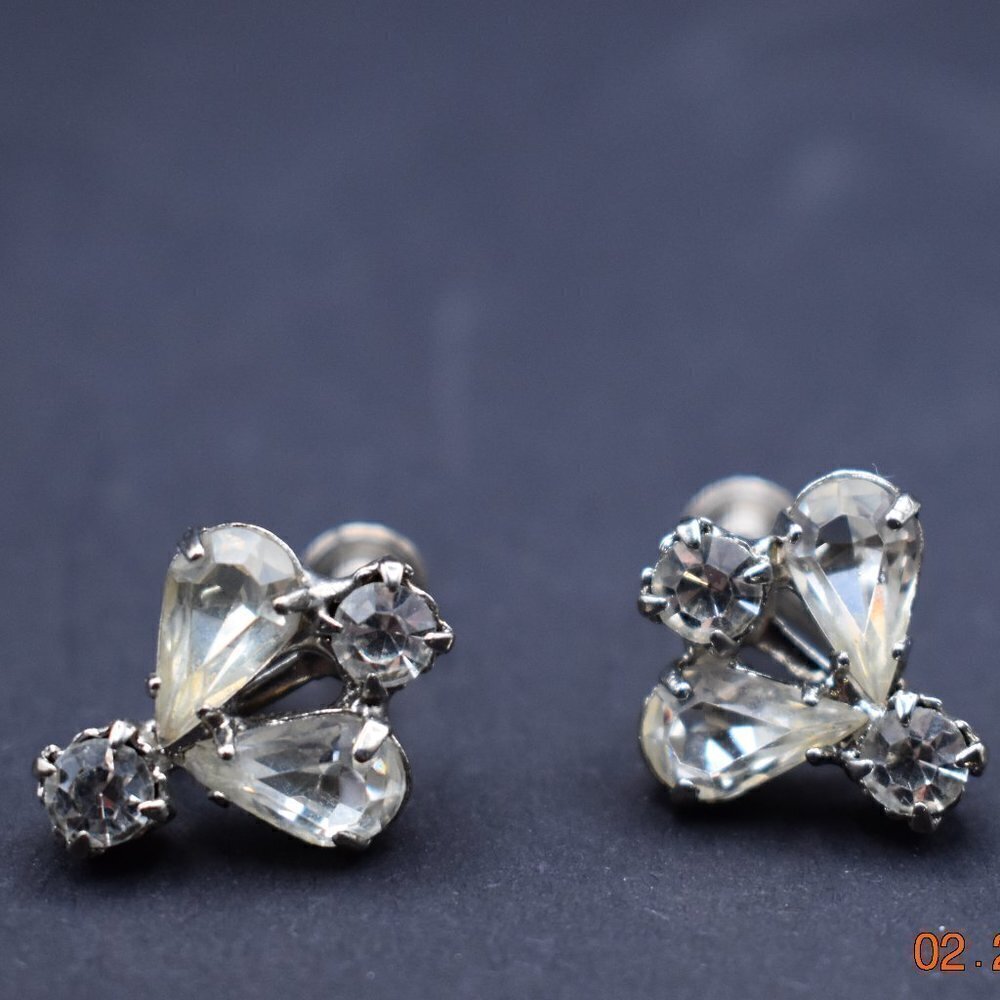 Vintage Rhinestone Screwback Earrings Clear Silvertone